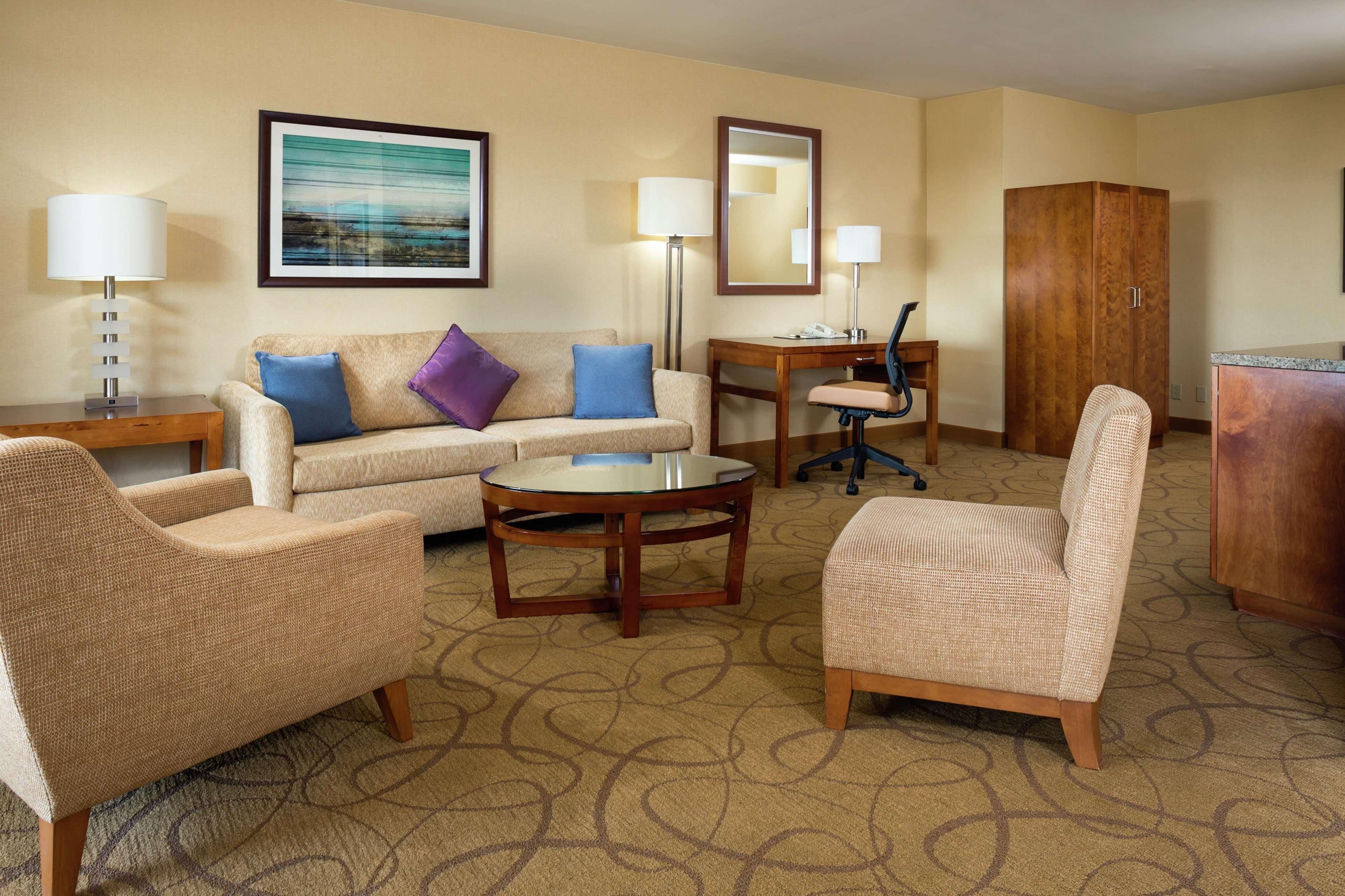 Doubletree By Hilton Carson Hotel Kültér fotó
