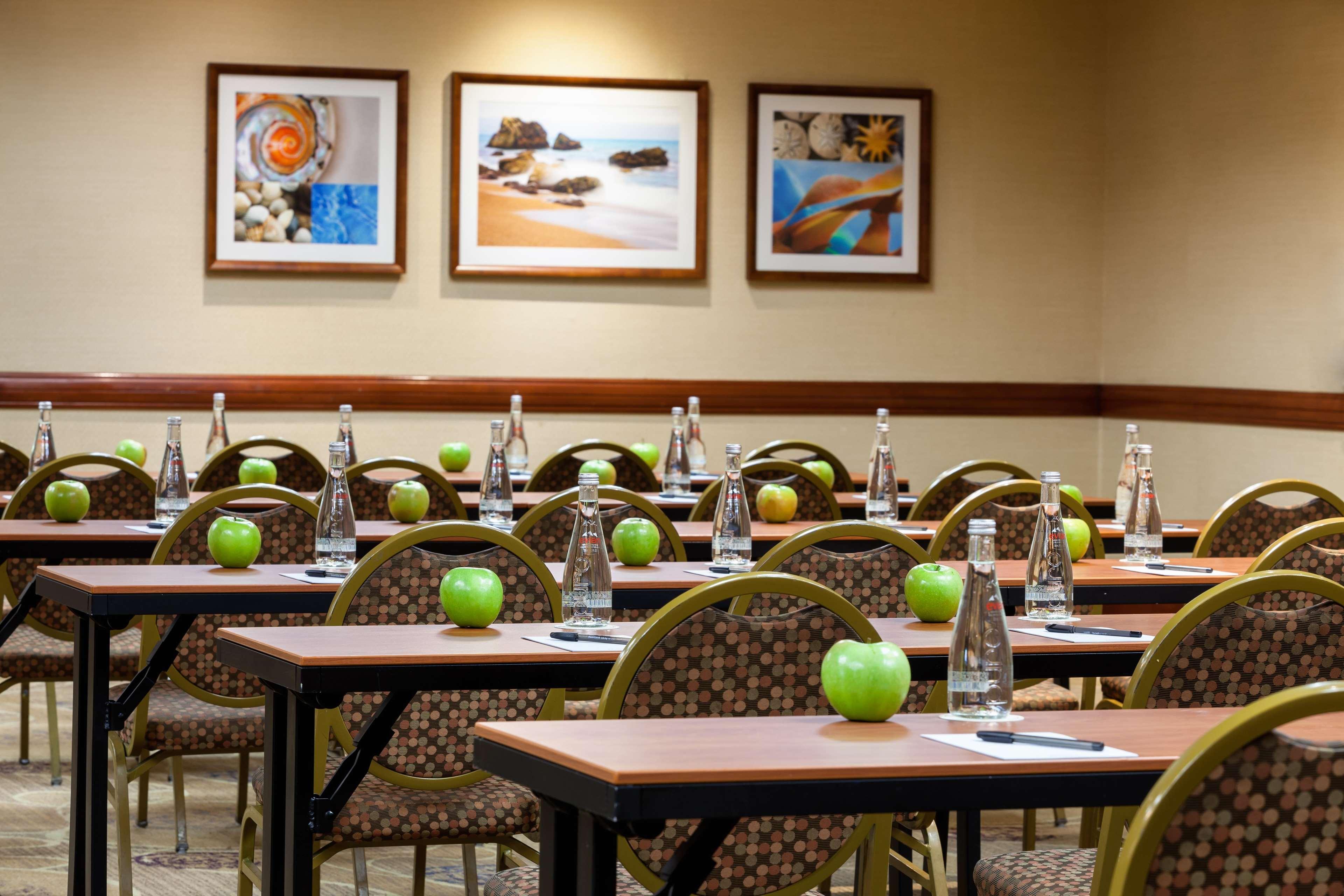 Doubletree By Hilton Carson Hotel Kültér fotó